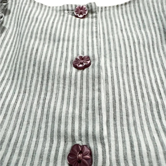 Tahari | Toddler Seersucker Top (3/3T) - Picture 4 of 6